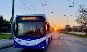 Util pentru locuitorii din Durlești: rutele de autobuz nr. 11 și 12 precum și ruta de troleibuz nr. 35 revin la traseul inițial