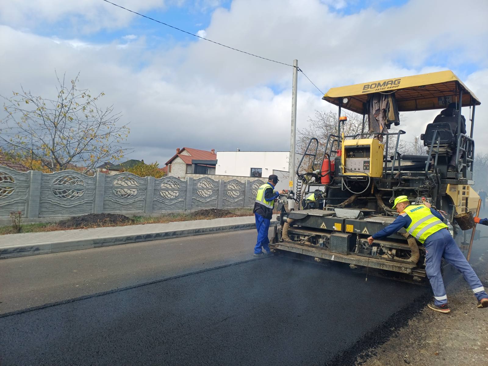 1a6f76df-9a2b-4069-aab8-43a09d43214c