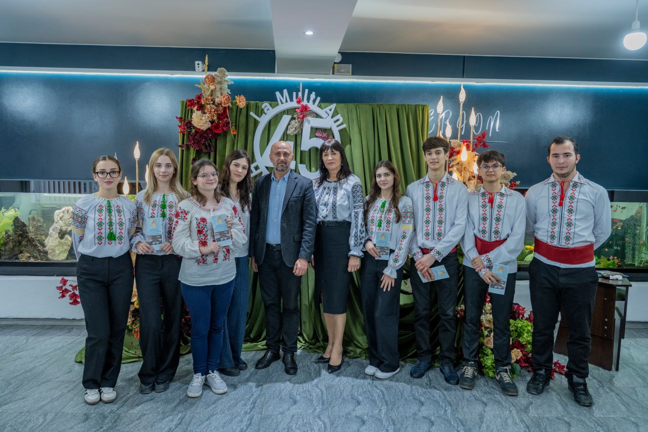 fb95d8ad-91d5-494a-92b3-e6b8edcce8bb