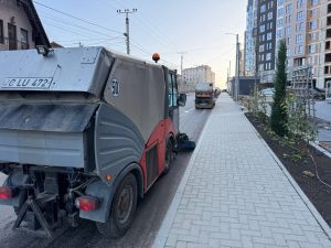 Serviciile municipale intervin la Durlești cu lucrări de salubrizare