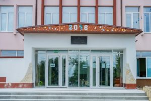 La Liceul Teoretic ”Gh. Ghimpu” din Colonița este implementat proiectul de reparație capitală a curții, inclusiv construcția unui stadion multifuncțional